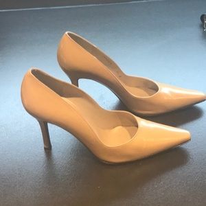 STUART WEITZMAN PUMPS